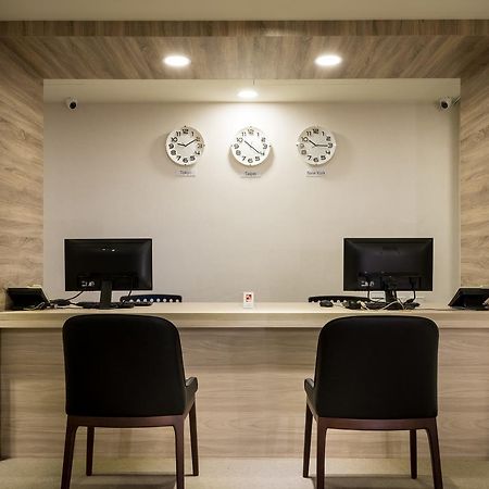 Urhome Hotel Тайпей Екстериор снимка