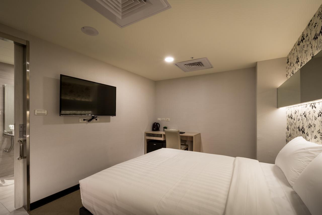 Urhome Hotel Тайпей Екстериор снимка